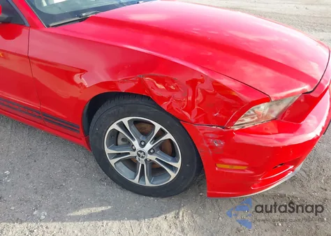 2013 Ford Mustang V6 Premium from USA, damaged, VIN 1ZVBP8AMXD5242269